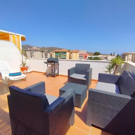 Amazing 2 Bedroom With Private Roof Terrace In شقة *