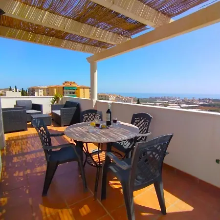 Amazing 2 Bedroom With Private Roof Terrace In تورّوكس كوستا