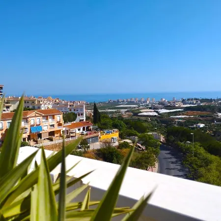 Amazing 2 Bedroom With Private Roof Terrace In Apartment *