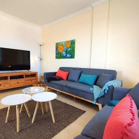 Amazing 2 Bedroom With Private Roof Terrace In *