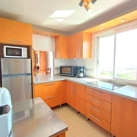 Amazing 2 Bedroom With Private Roof Terrace In