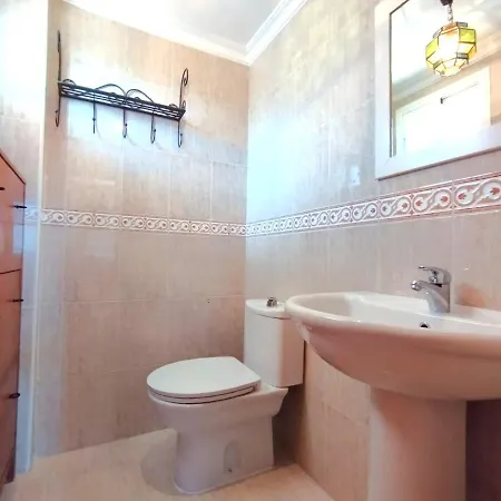 Amazing 2 Bedroom With Private Roof Terrace In Torrox
